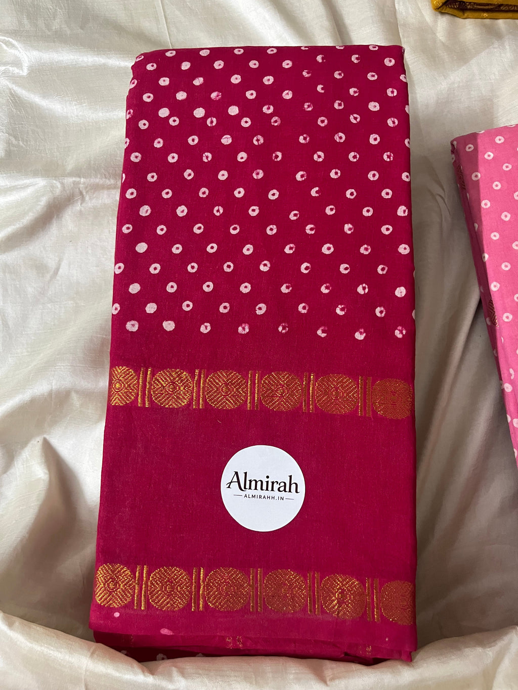 Polka Dot Sungudi Saree without Blouse