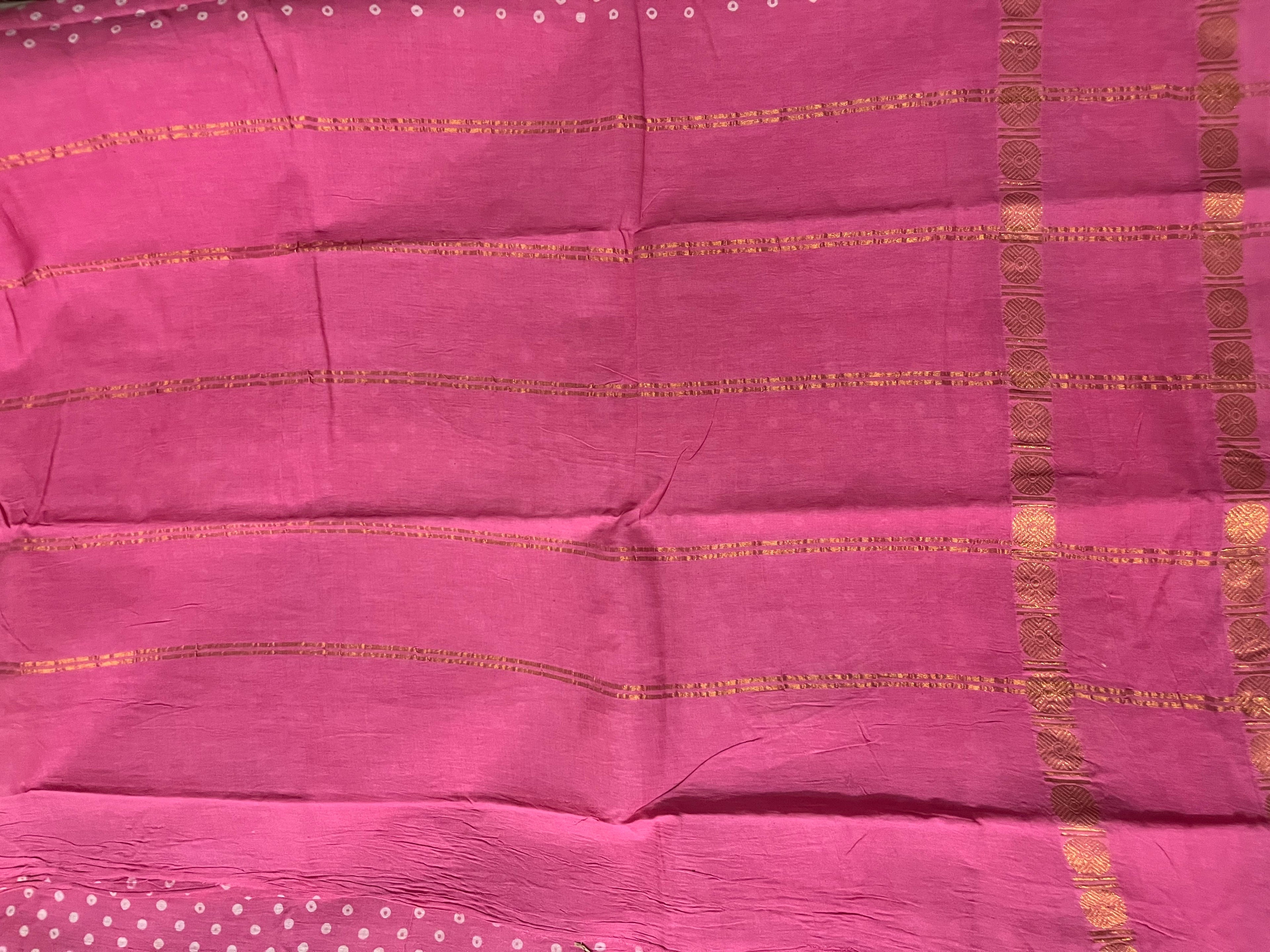 Polka Dot Sungudi Saree without Blouse