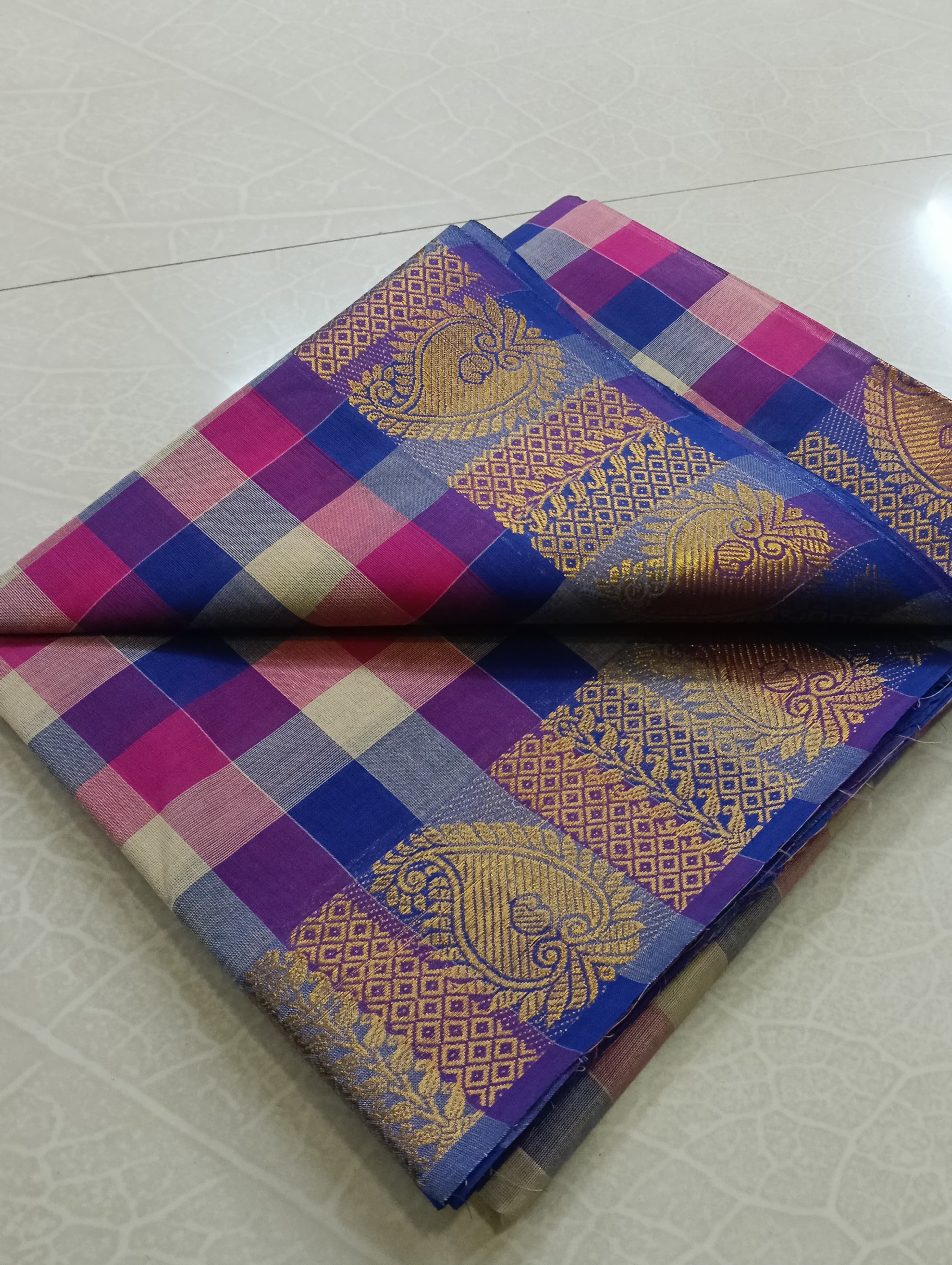 Madras Kattam saree