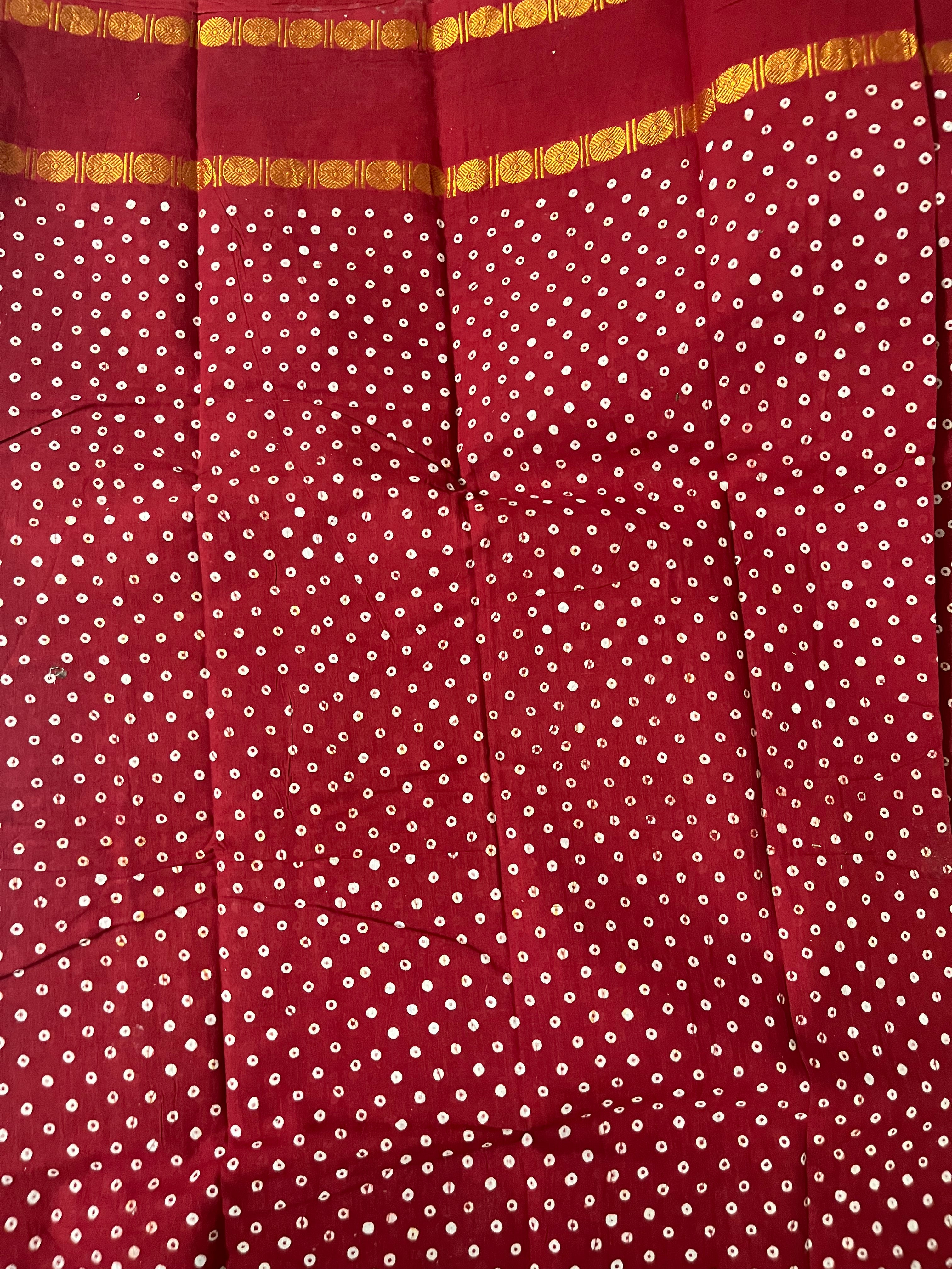 Polka Dot Sungudi Saree without Blouse