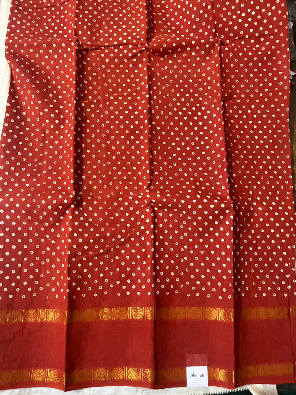 Polka Dot Sungudi Saree without Blouse