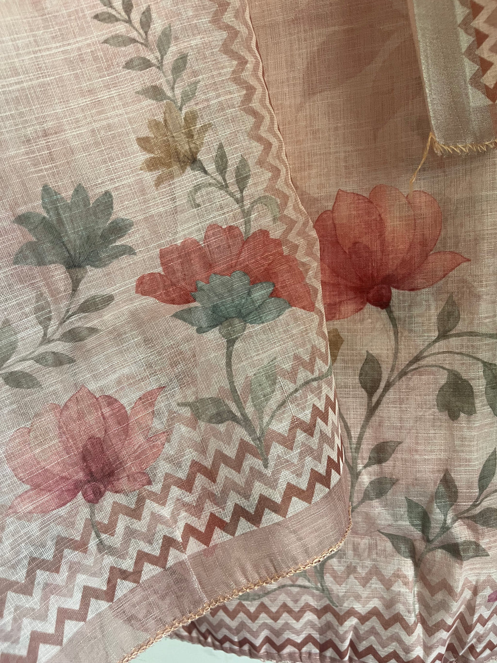 Exclusive Linen 3pcs Unstitched Suit with Beads Work